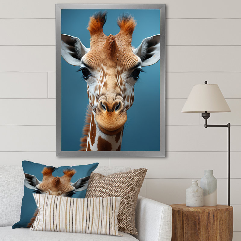 «Blue Giraffe Portrait II», reproduction sur toile, Cadre photo argenté, H 32 po x l 16 po x P 1 po