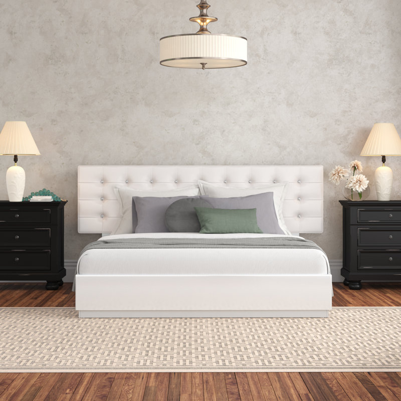 Lit plateforme tapissier Mcinerney, Grand, Blanc