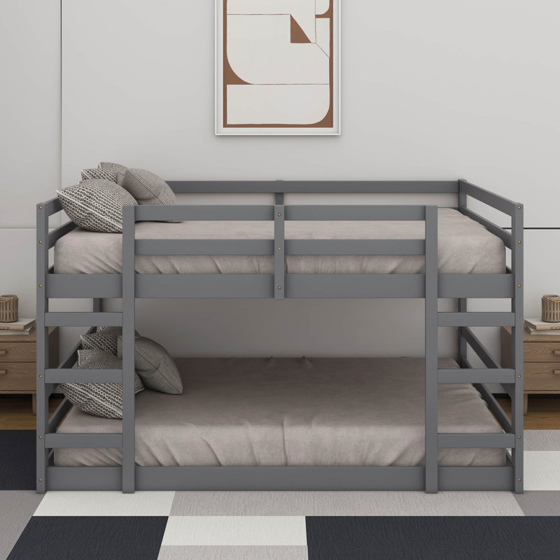 Lit superposé double au dessus d'un lit double avec échelle, Gris