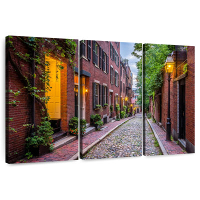 Sireci Cobbled Acorn Street