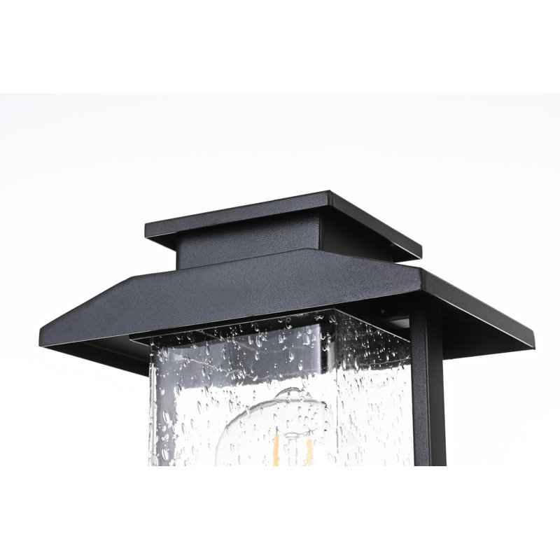Lampadaire d'extérieur noir de 7 pouces Nowlin
