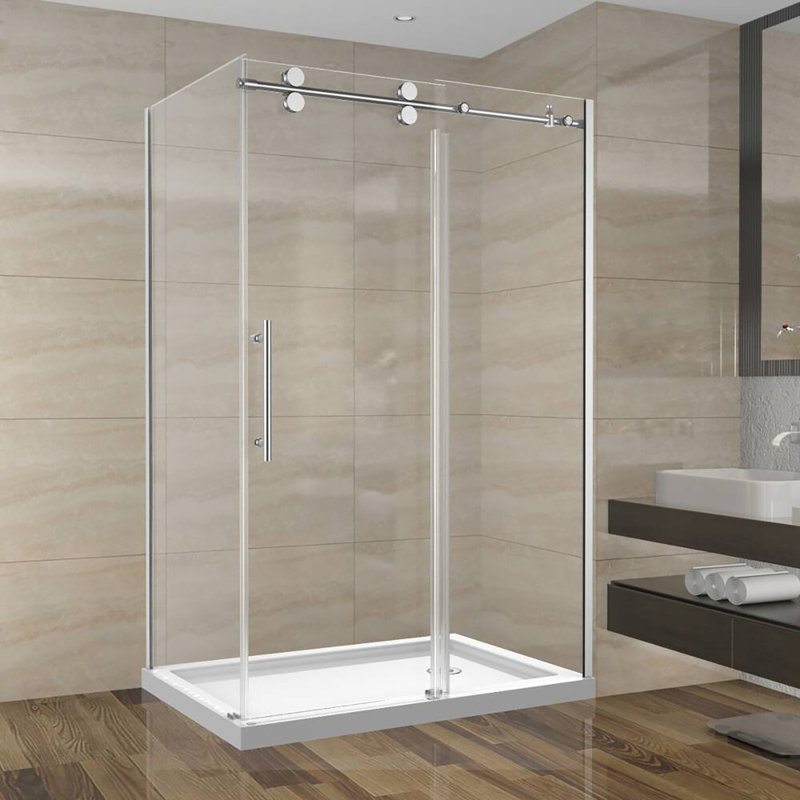 Porte de douche coulissante réversible de 48 po x l 32 po x H 75 po x 10 mm Sera avec quincaillerie carrée en or brossé et panneau latéral 32 po