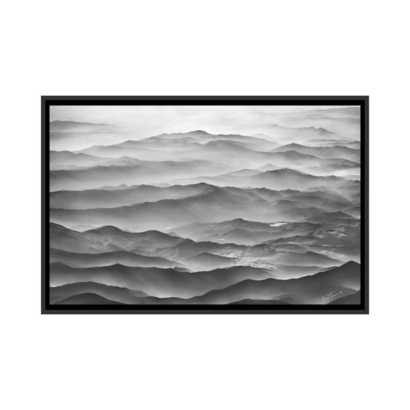 «Ocean Mountains» par Ben Heine - reproduction imprimée, Toile encadrée noire, Noir, H 18 po x l 26 po x P 1,5 po