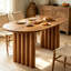 Table de salle à manger moderne ovale en panneau de fibres à densité moyenne de 65,35 po, table de cuisine brune avec pieds cylindriques, table de salle à manger spacieuse pour 4 personnes, meubles de style Mid-Century pour la salle à manger, table de cuisine robuste facile à nettoyer