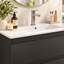 Meuble-lavabo mural Seren de 81 cm (32 pouces) en bois massif avec lavabo en céramique, double tiroir et système de fermeture amortie-116668900