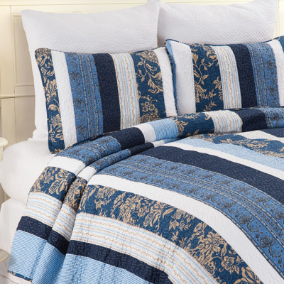Lakeland Pieced Cotton Reversible Quilt Set