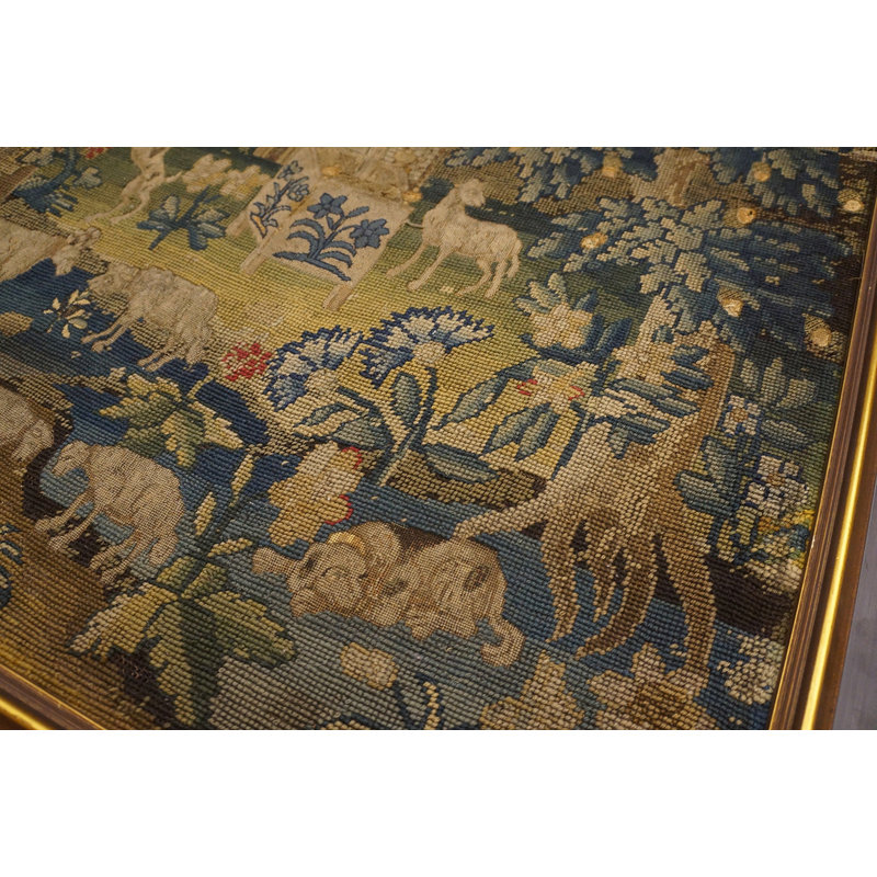 Tapis antique en laine et soie vert