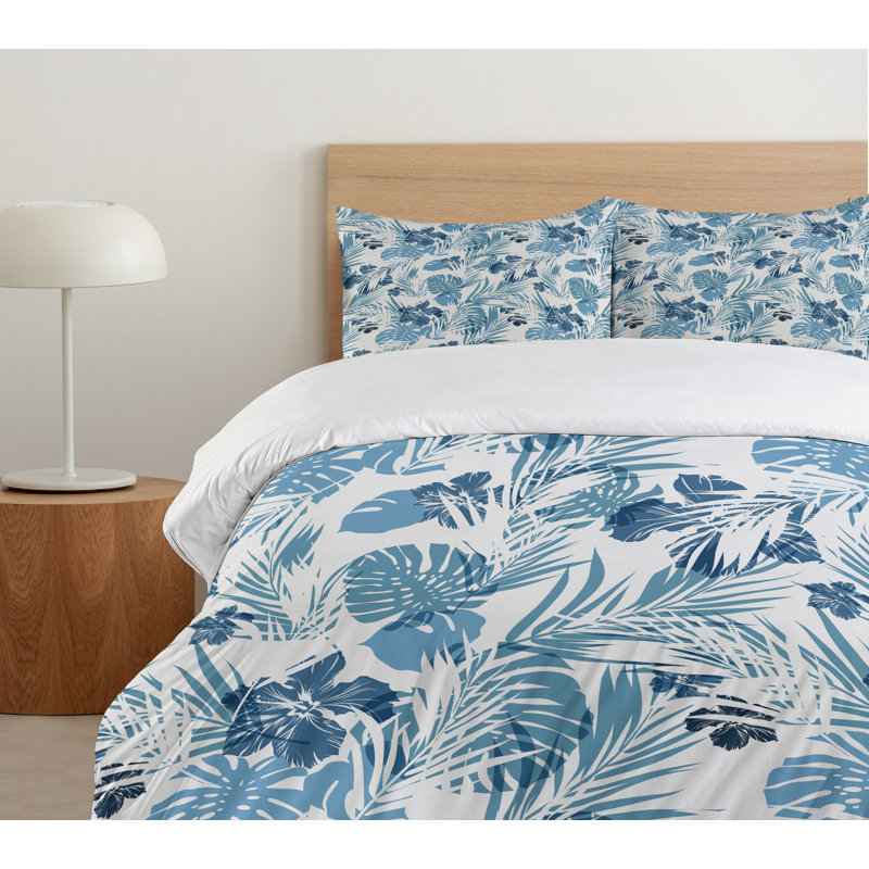 Blue and White Floral Microfiber Queen/Full Duvet Cover Set