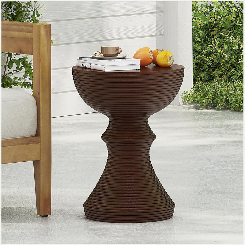 Table d'appoint d'extérieur en béton brun côtelé 16 po avec sablier résistant aux intempéries pour patio, jardin ou balcon