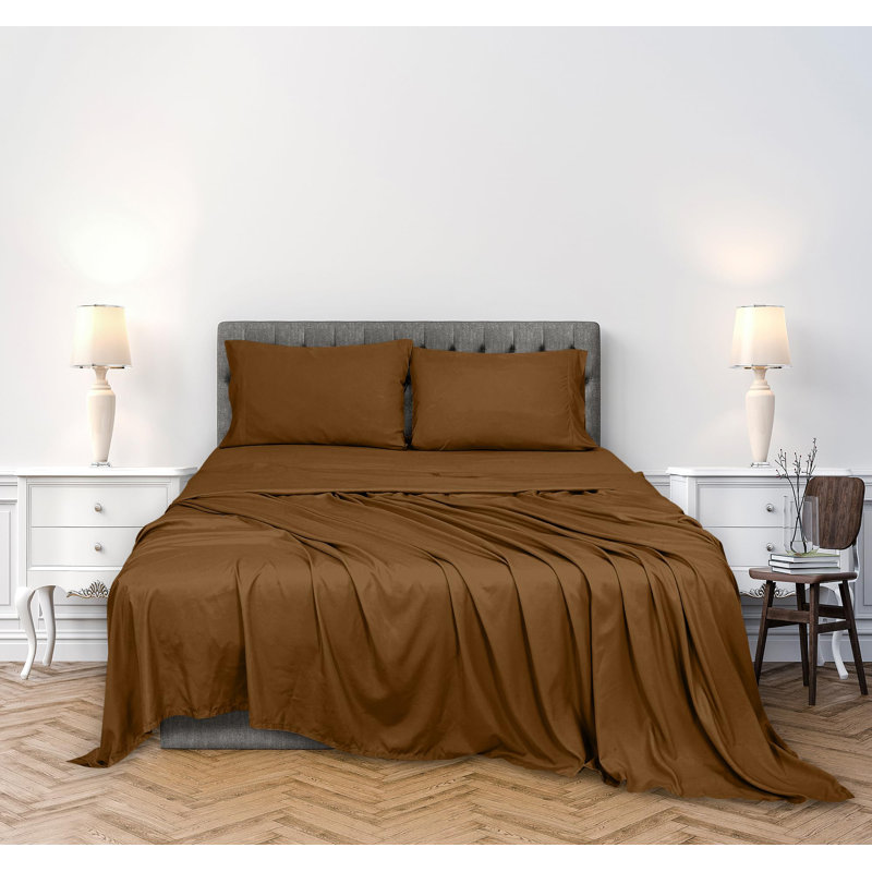 Royale Linens 300 Thread Count 100% Long Staple Combed Cotton Sheet Set - 4 Piece Bed Sheets - 1 Fitted, 1 Flat & 2 Pillow cases - Soft Cool & Crisp Sheet Set