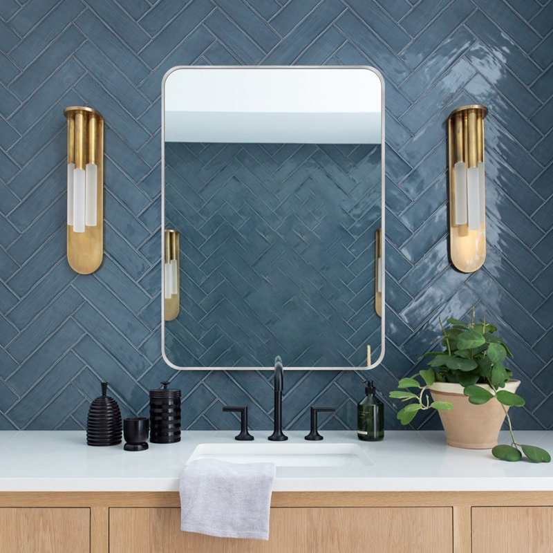 Viridiana Metal Rectangle Wall Mirror, 30" x 22", Silver
