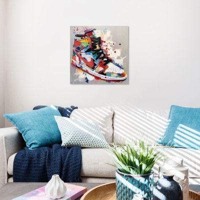 Eirini " Artsy Sneaker "