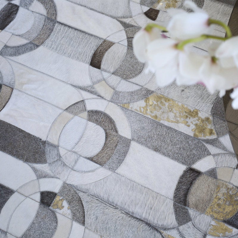 Cowhide Area Rug in Gray, Runner 2'7" x 6'6"