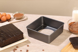 Zyliss Non-Stick Base Square Pan 8In