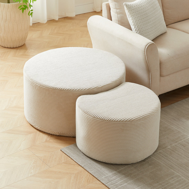 Table d'appoint rembourrée ronde de 2, conception gigogne pour le salon, table basse moderne en mousse, sans assemblage, velours côtelé beige, tables compactes et efficaces, débrouillardise