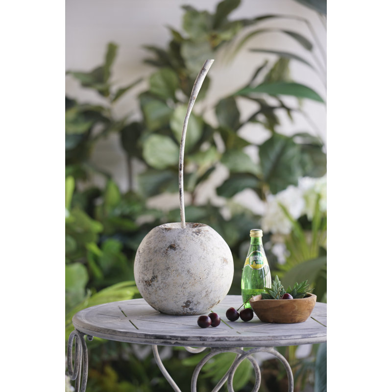 Sculpture en cerisier blanc vieilli D9X23 ", H 23 po x l 9 po x P 9 po