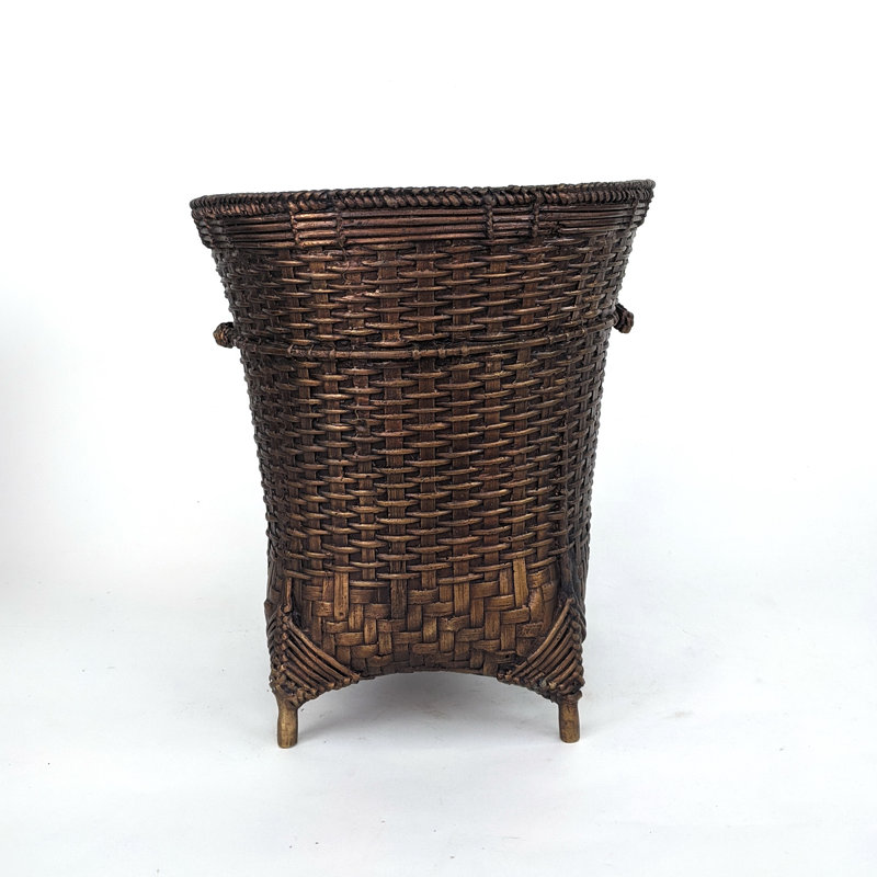 Panier en bronze tissé