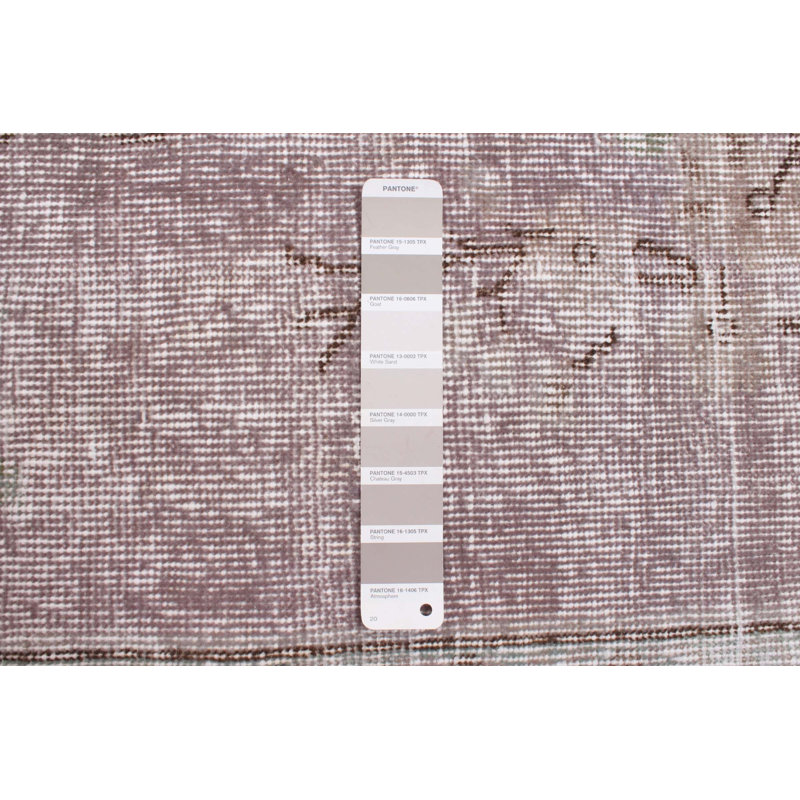 Tapis beige, gris 5 pi 5 po x 8 pi 8 po