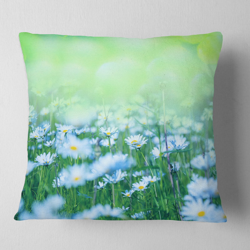 Fleurs de camomille sur fond vert - coussin à imprimé floral, 18 po x 18 po, Coussin décoratif