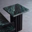 Table basse simple au design léger et luxueux-110752833