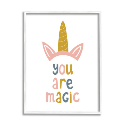 «You Are Magic», licorne encadrée par Alina Sagirova