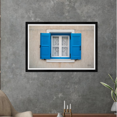" Blue Shutters "