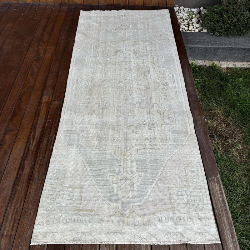Tapis de couloir beige rétro en laine Oushak tissé à la main, idéal pour les escaliers et les espaces étroits dans un design antique classique