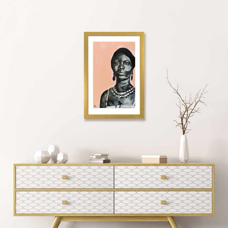 «Nina», reproduction sur toile flottante, H 24 po x l 16 po x P 1 po, Papier beaux-arts encadré doré