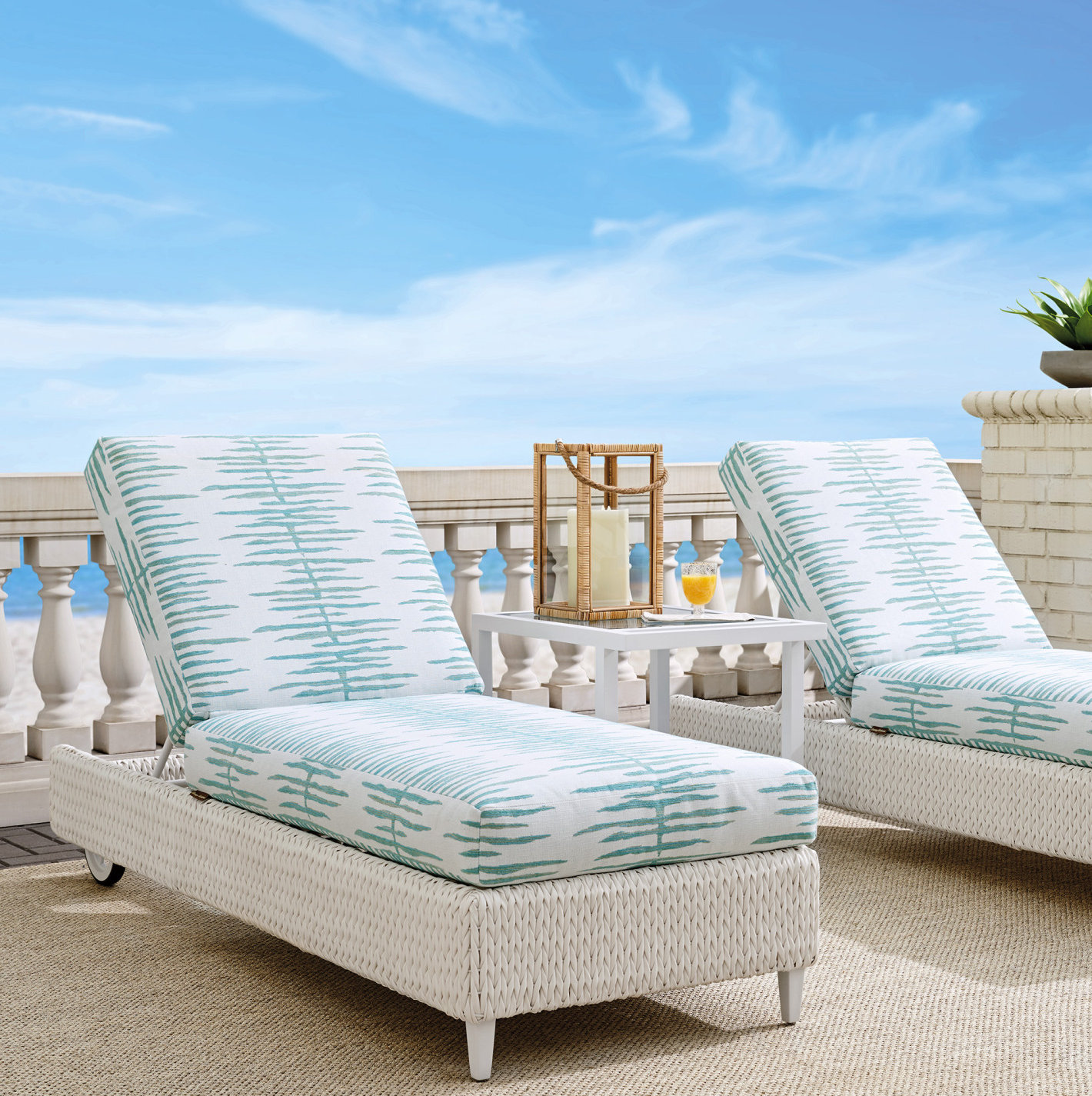 Ocean Breeze Promenade 28" Patio Chaise Lounge