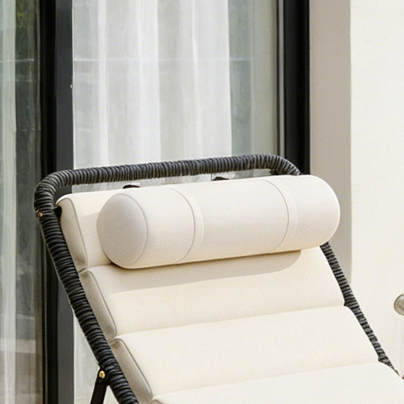 Chaise longue d'extérieur pliante en rotin avec dossier réglable et coussin (ensemble de 2), Noir