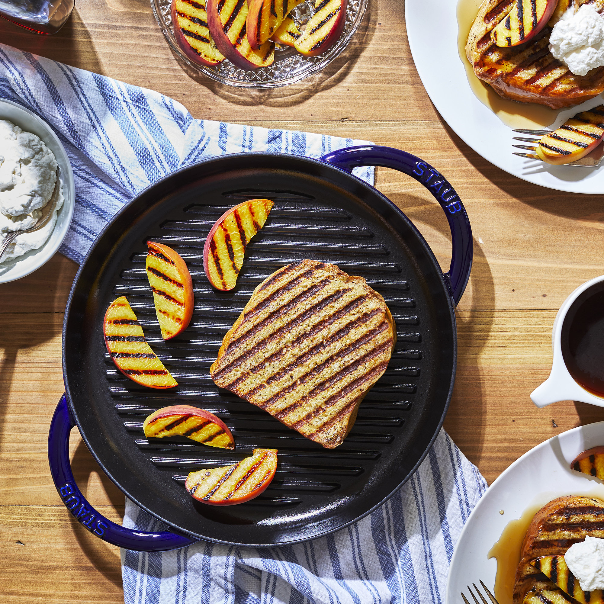 Grill Pans 26 cm Cast Iron Round Pure Grill, Dark Blue