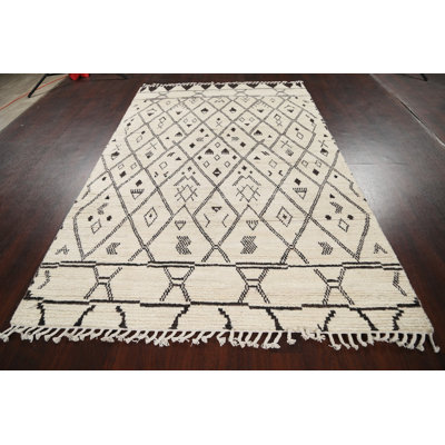 One-of-a-Kind 5'7" X 9' New Age Wool Area Rug in Ivory