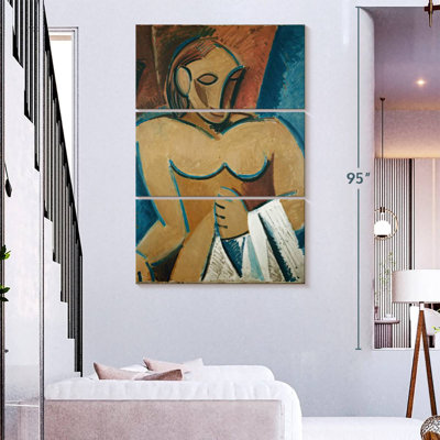 Avery Nude With Towel