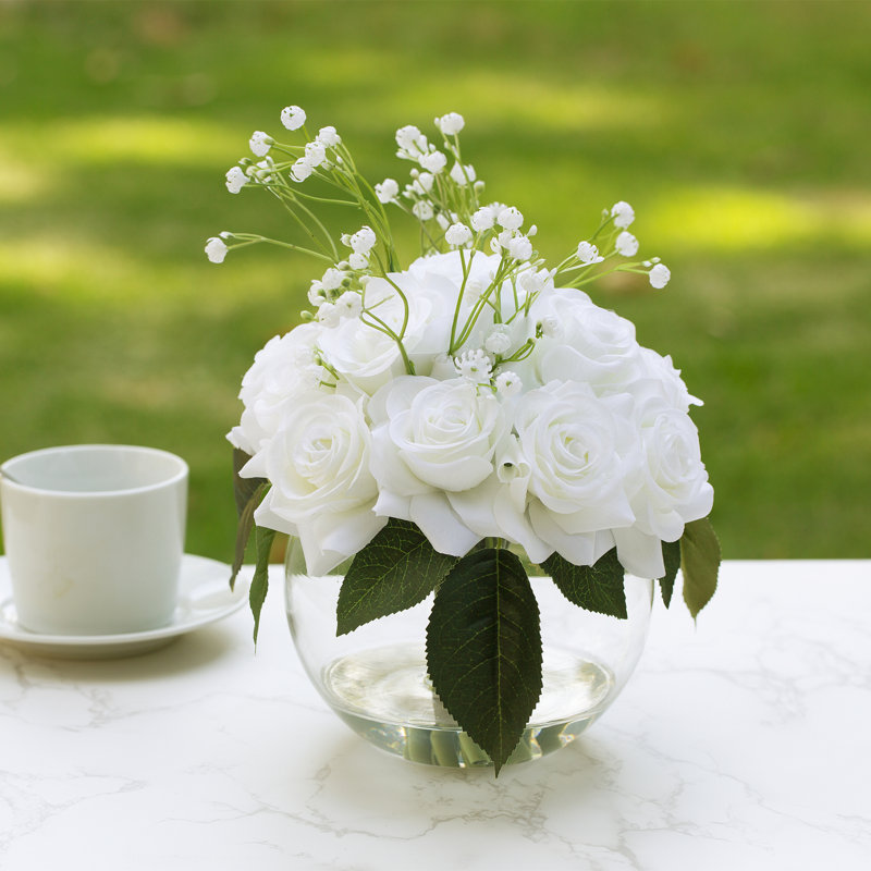 Mélange de fleurs dans un vase, Blanc