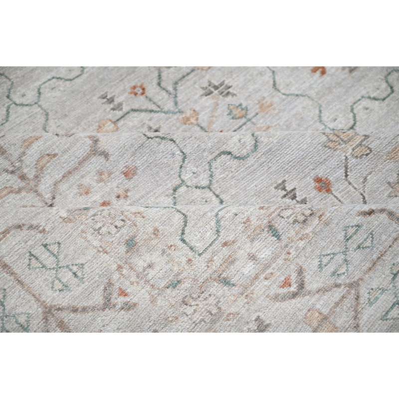 Hand Knotted Wool Area Rug in Cream
