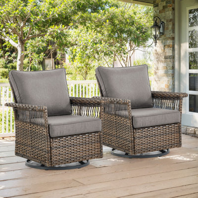 Chaise berçante d'extérieur pivotante en osier avec coussins (ensemble de 2)
