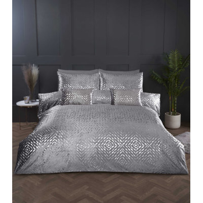 Leventhal Polyester/Cotton Geometric Shapes Duvet Cover with Pillowcases