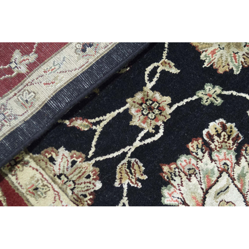 Tapis noir et rouge de haute qualité noué à la main