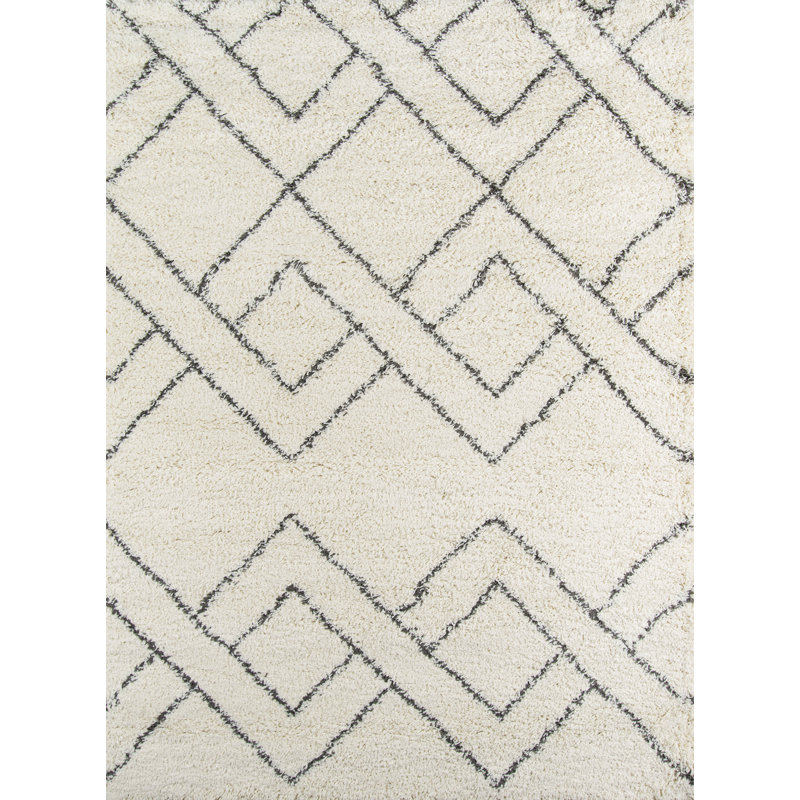 Coss Geometric Indoor Rug, Rectangle 3'11" x 5'7"