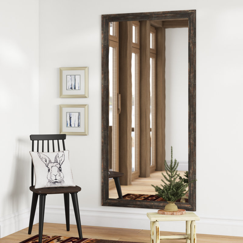 Miroir mural brossé classique, H 70 po x l 35 po