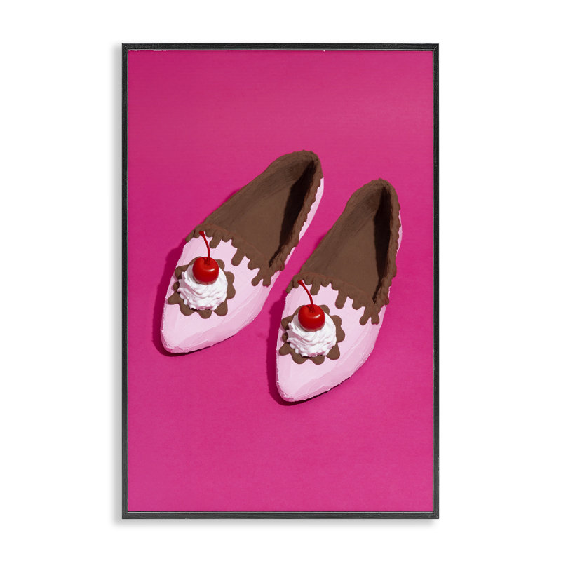 Glam Dessert Shoes, estampe numérique par Lish Creative, H 18 po x l 12 po, Giclée encadrée noir minuit