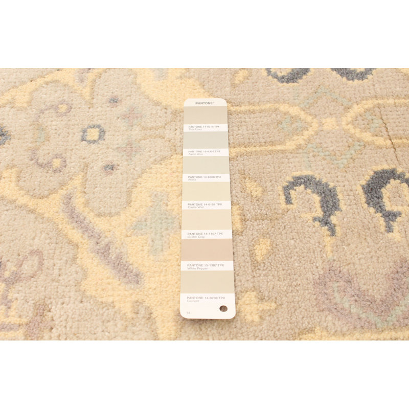 Tapis de couloir beige en laine noué à la main de conception unique 2 pi 5 po x 5 pi 9 po Ayric New Age Ushak Tapis décoratif