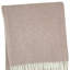 Jeté 55 po x 70 po en mélange de coton rose et blanc à chevrons en peluche avec franges