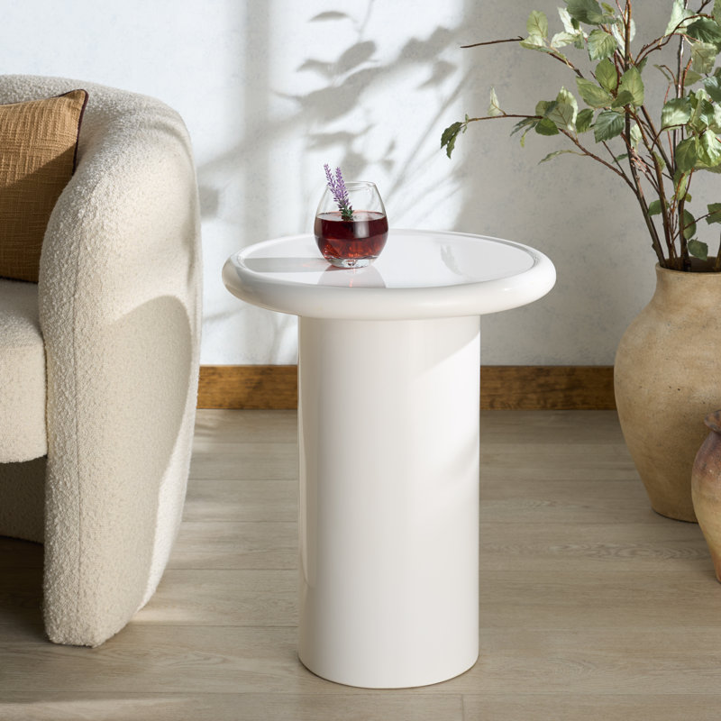 Latricia Rd Concrete Accent Table, Blanc