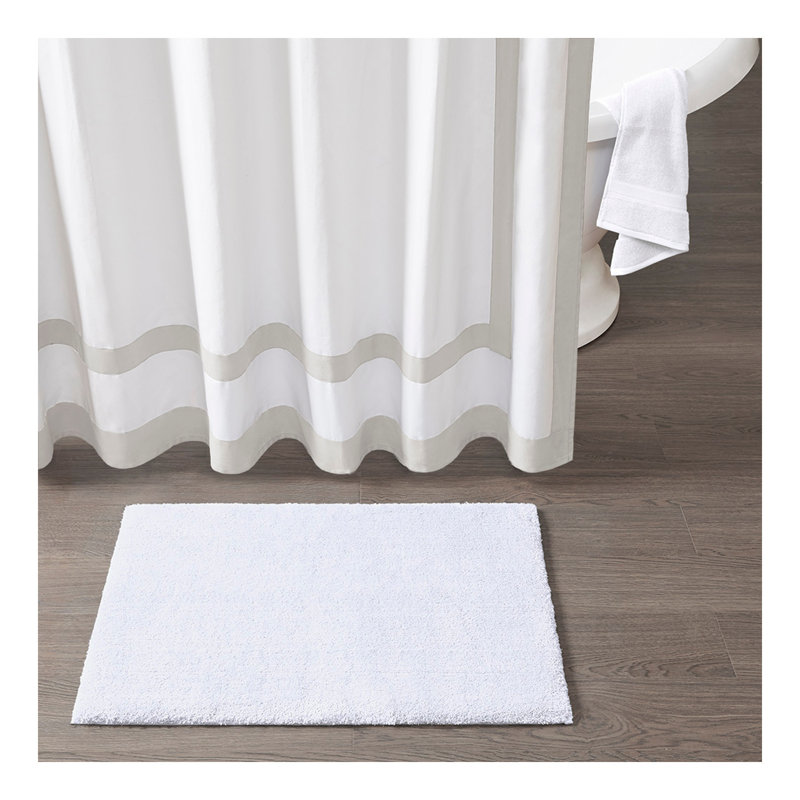 Bath Rug, Rectangle 1'8" x 2'6"