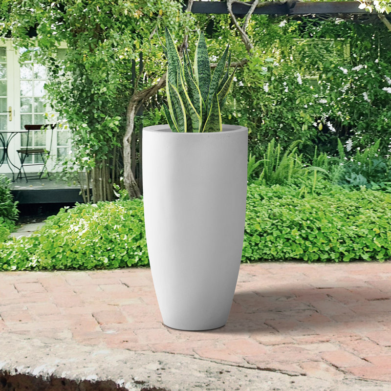 Charnise Round Pot Planter, White