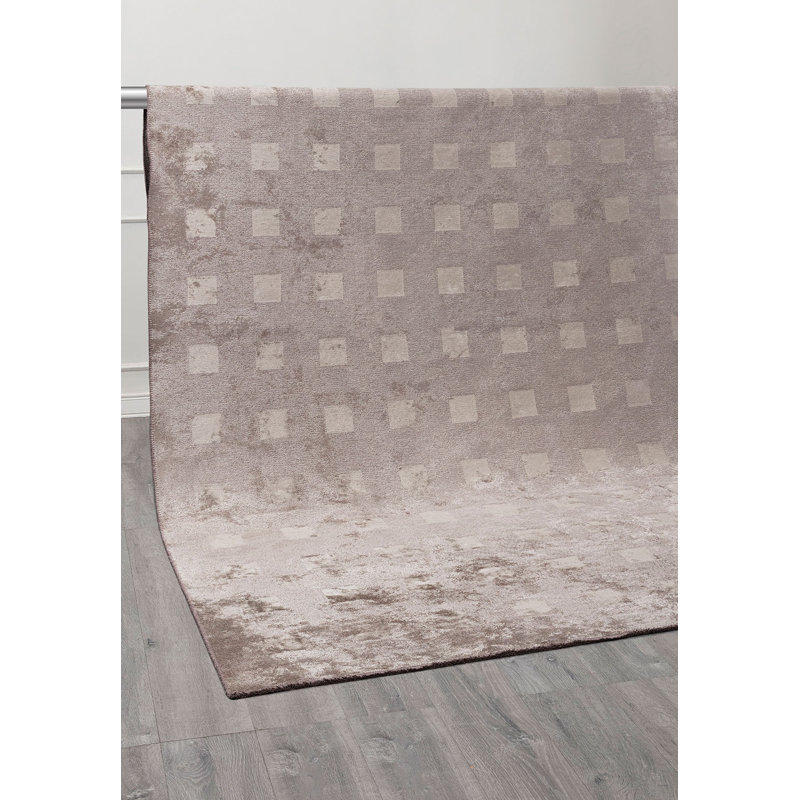 Servat Geometric Hand Loom Indoor / Outdoor Area Rug, Rectangle 5'3" x 7'6"