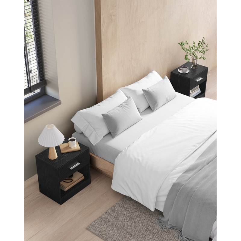 Meraya 39cm W Particle Board / Chipboard Bedside Table, Classic Black
