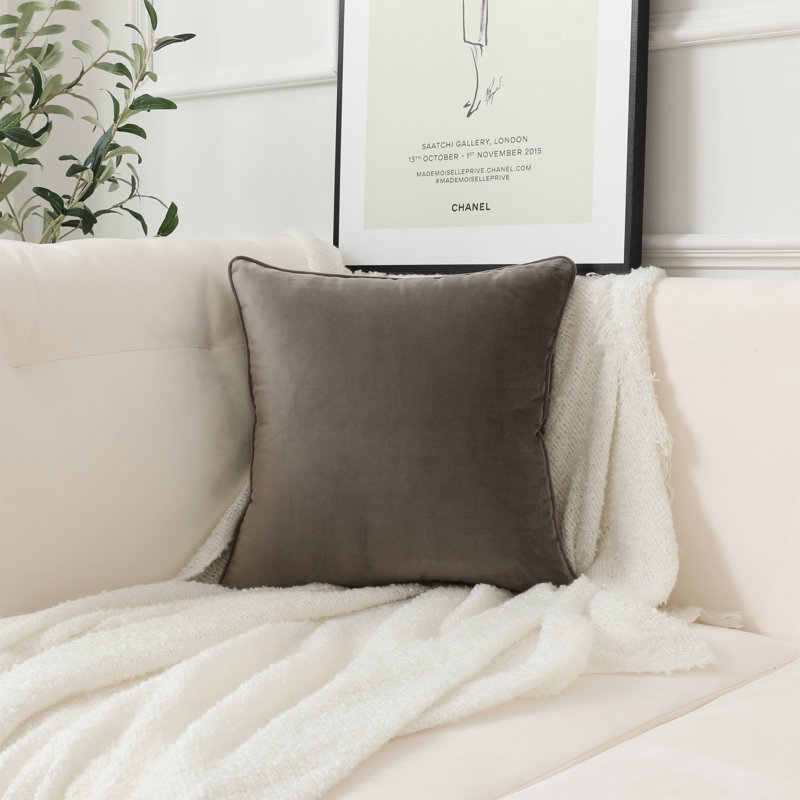 Coussin décoratif en velours Athena, Gris