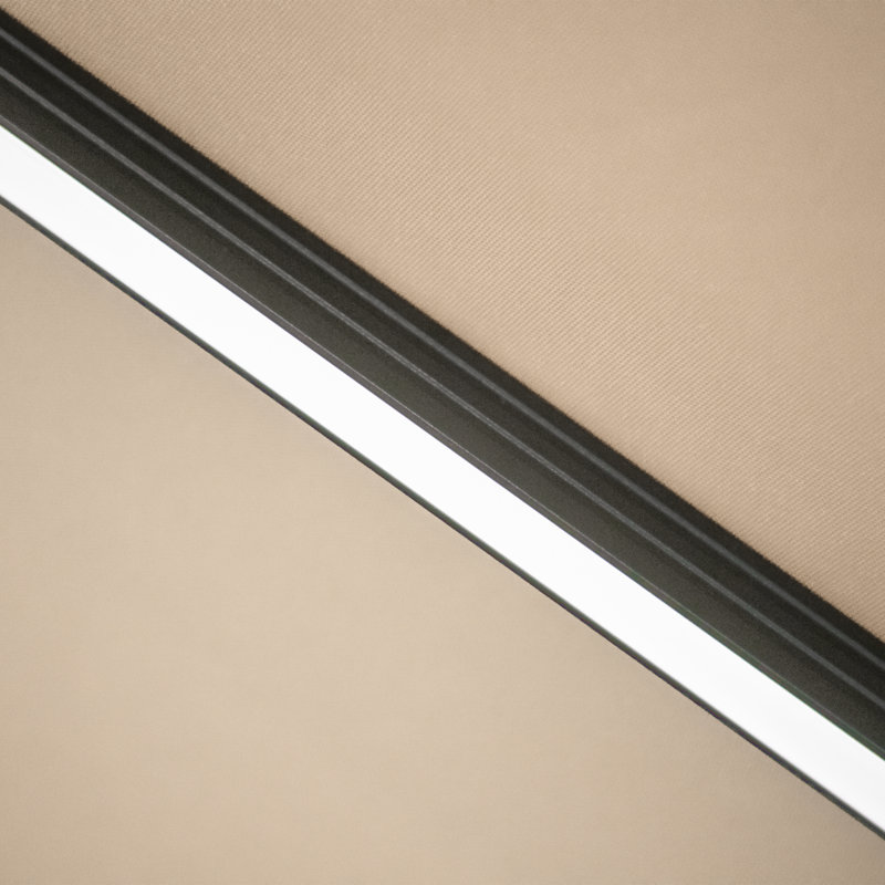 Parasol en porte-à-faux éclairé avec manivelle 118 po Giselle, Beige